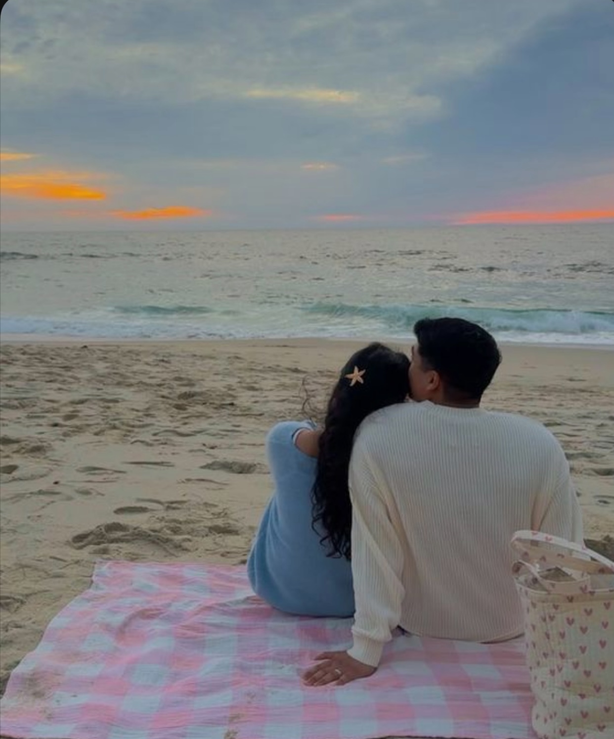 Bạn Trai Phải Lòng Cô Bạn Thân Của Tôi