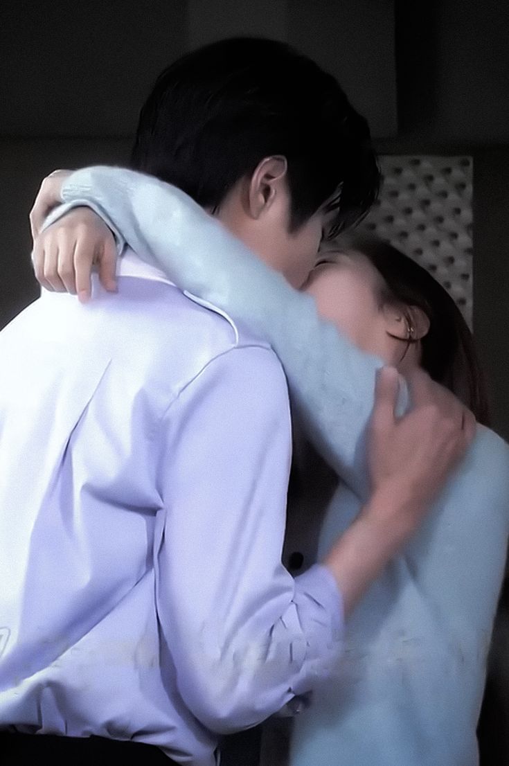 Chồng Tôi Cuối Cùng Đã Mềm Lòng Với Cô Ấy