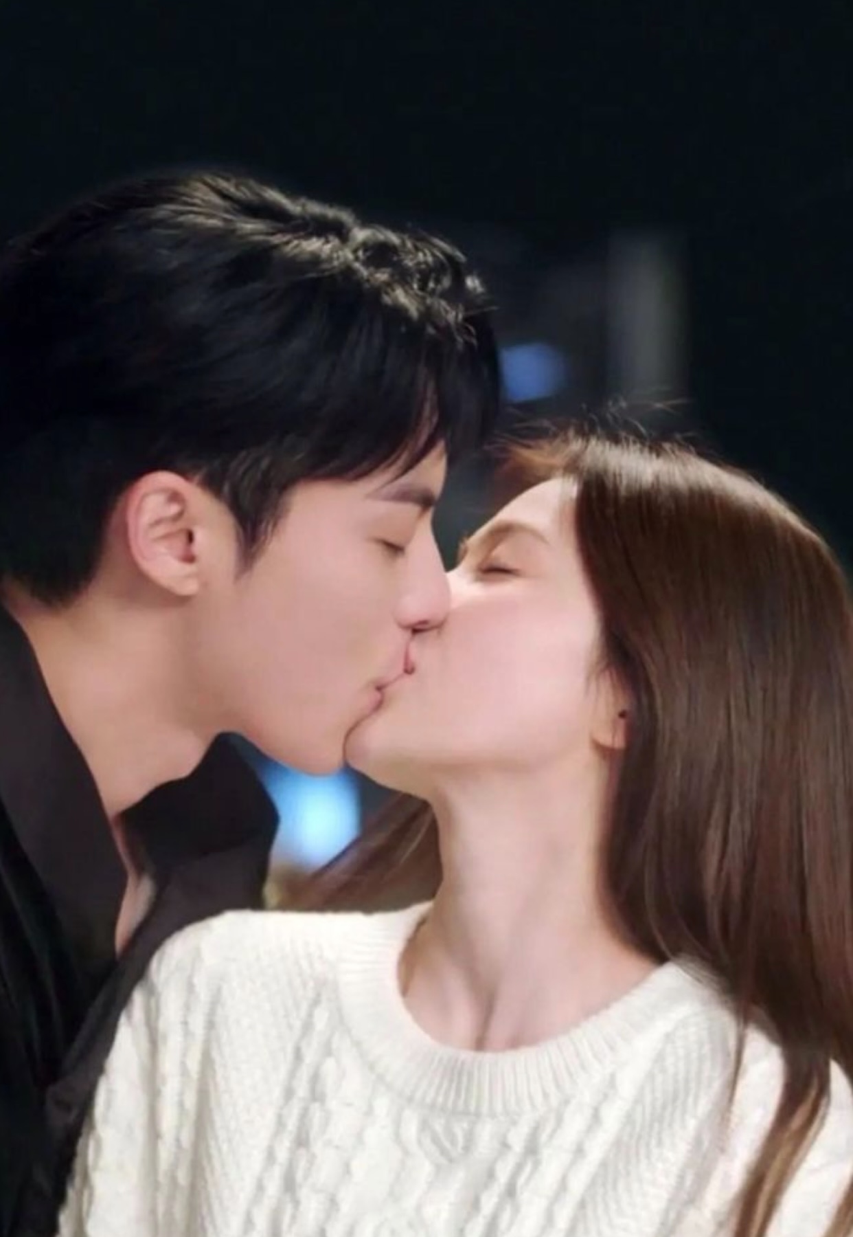 Lỡ Thương Em Trọn Đời Full