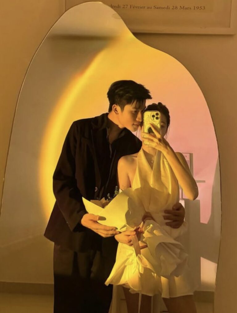 Chồng Nghĩ Tôi Là Kẻ Đào Mỏ
