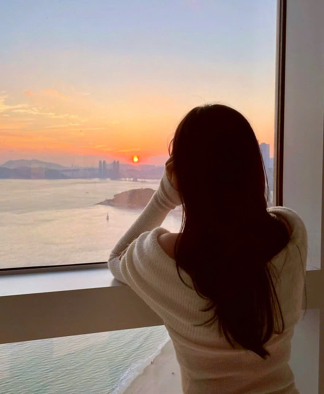 Thỏ Trên Sàn Đấu Giá