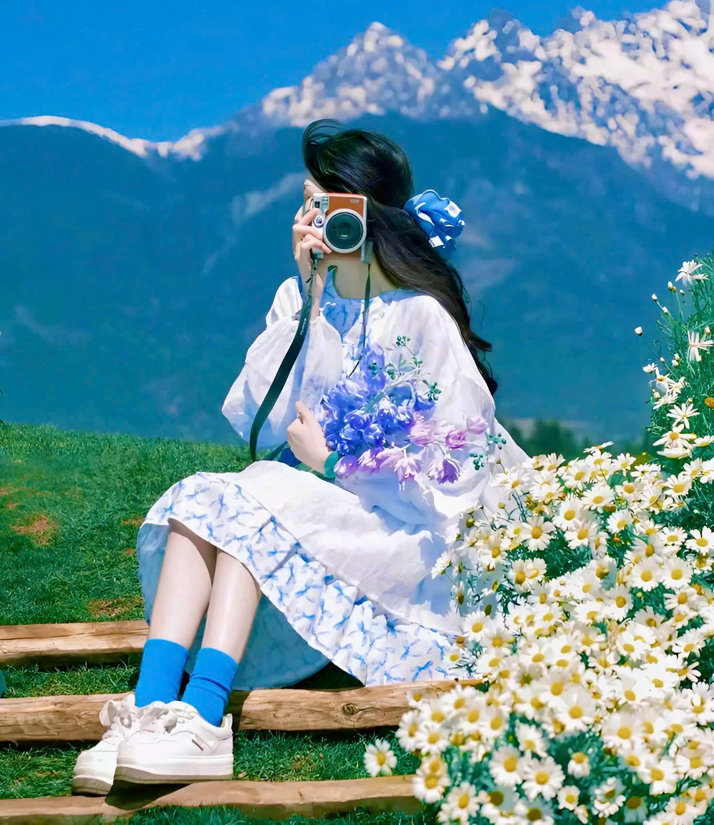 Chạy Trốn Trong Ánh Đèn Livestream