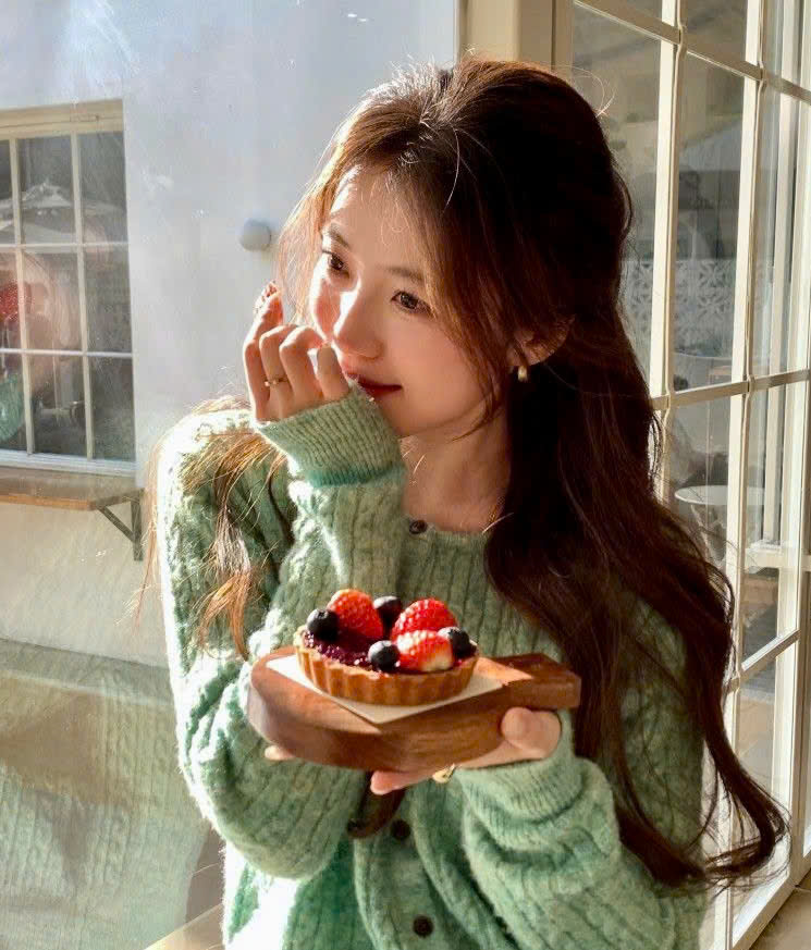 Ly Hôn Rồi, Anh Lại Yêu Tôi