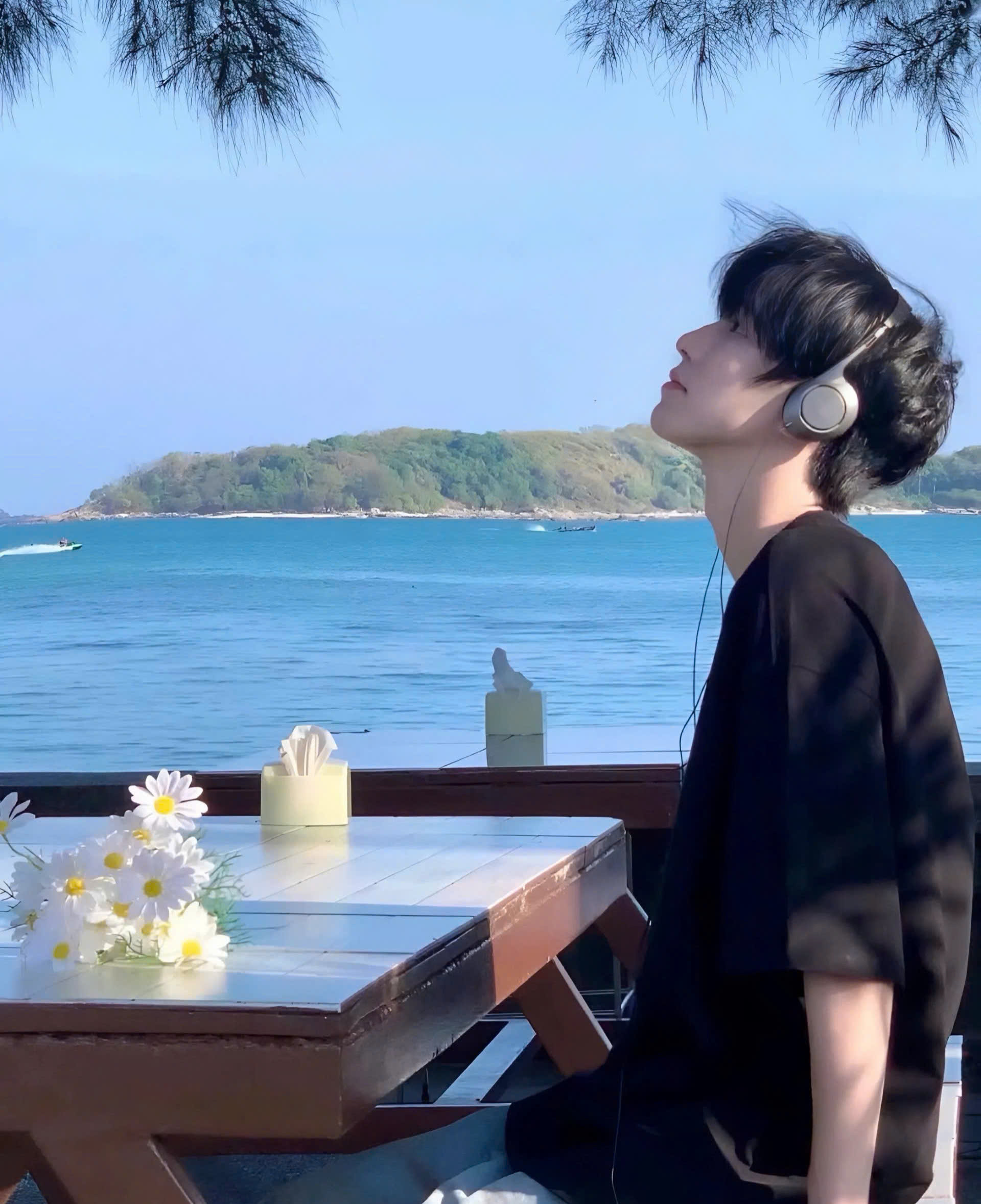 Rời Xa Gia Đình Này