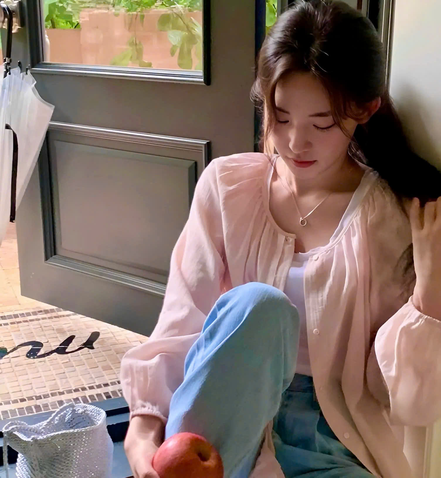 Một Gia Đình, Hai Thế Giới