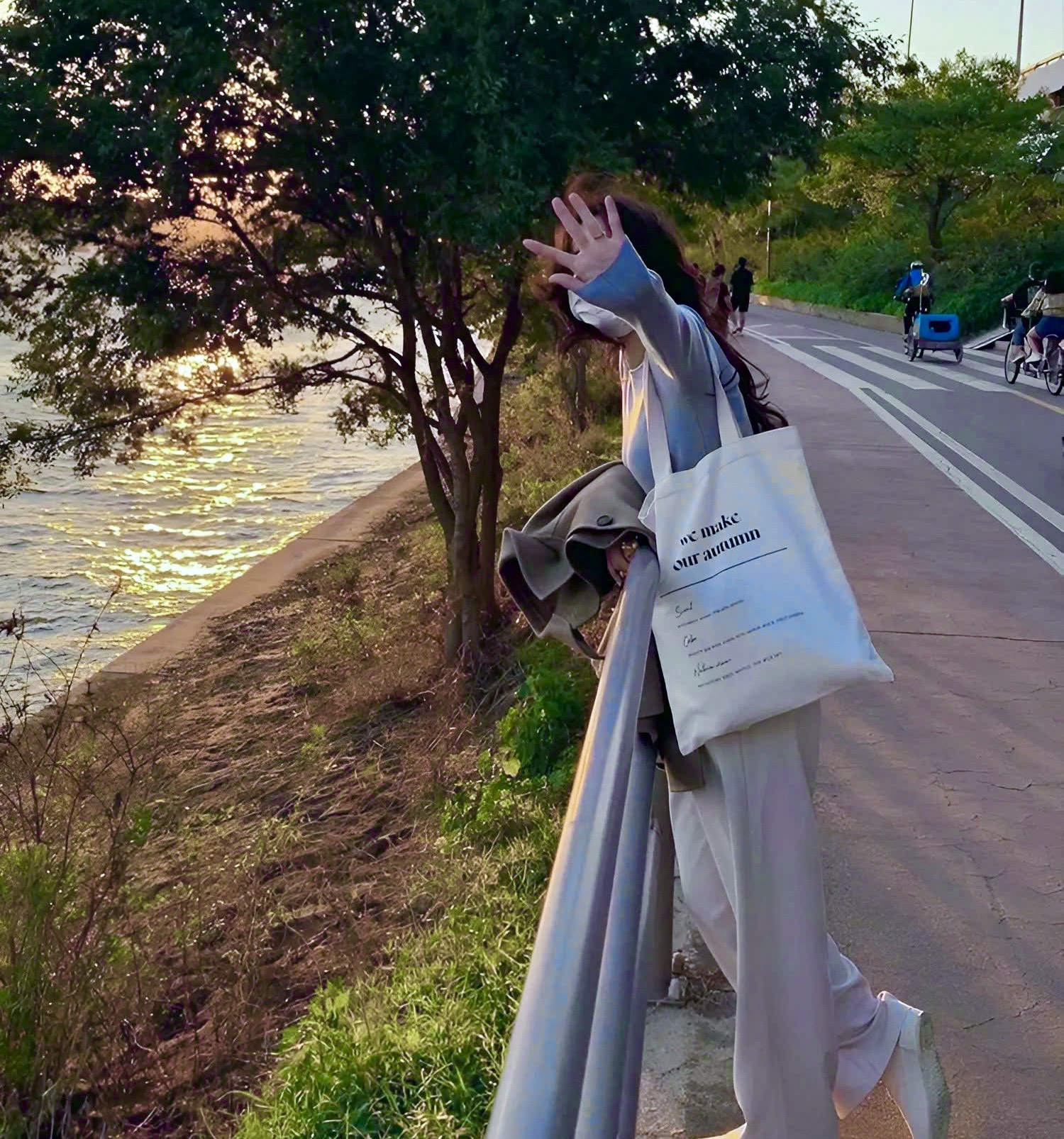 Nuôi Một Đàn Hoàng Yến