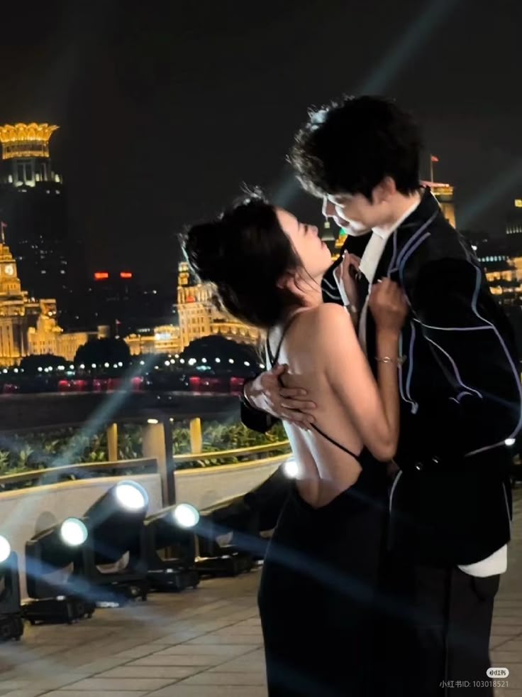 Bản Hợp Đồng Không Thể Hủy Bỏ