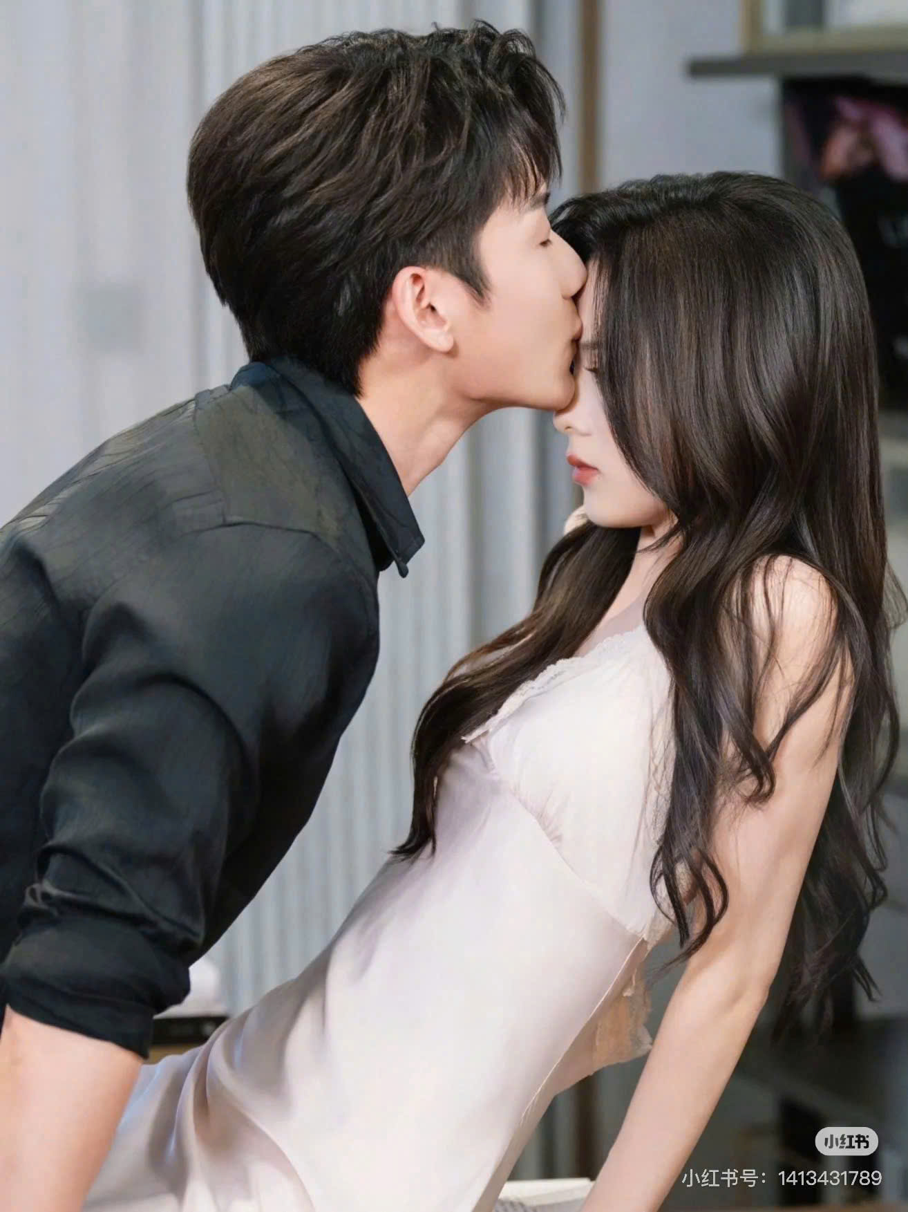 Bỏ Trốn Cùng Chị Dâu