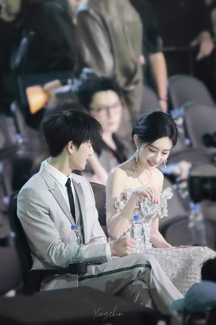 Ảnh Đế Thất Tình Vì Bị Tôi Đá