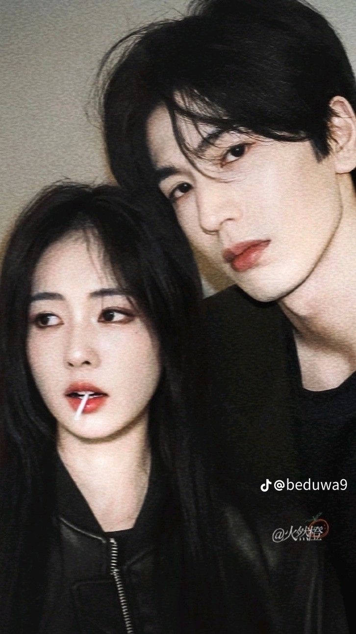 Hợp Đồng Hôn Nhân Với Yêu Ma