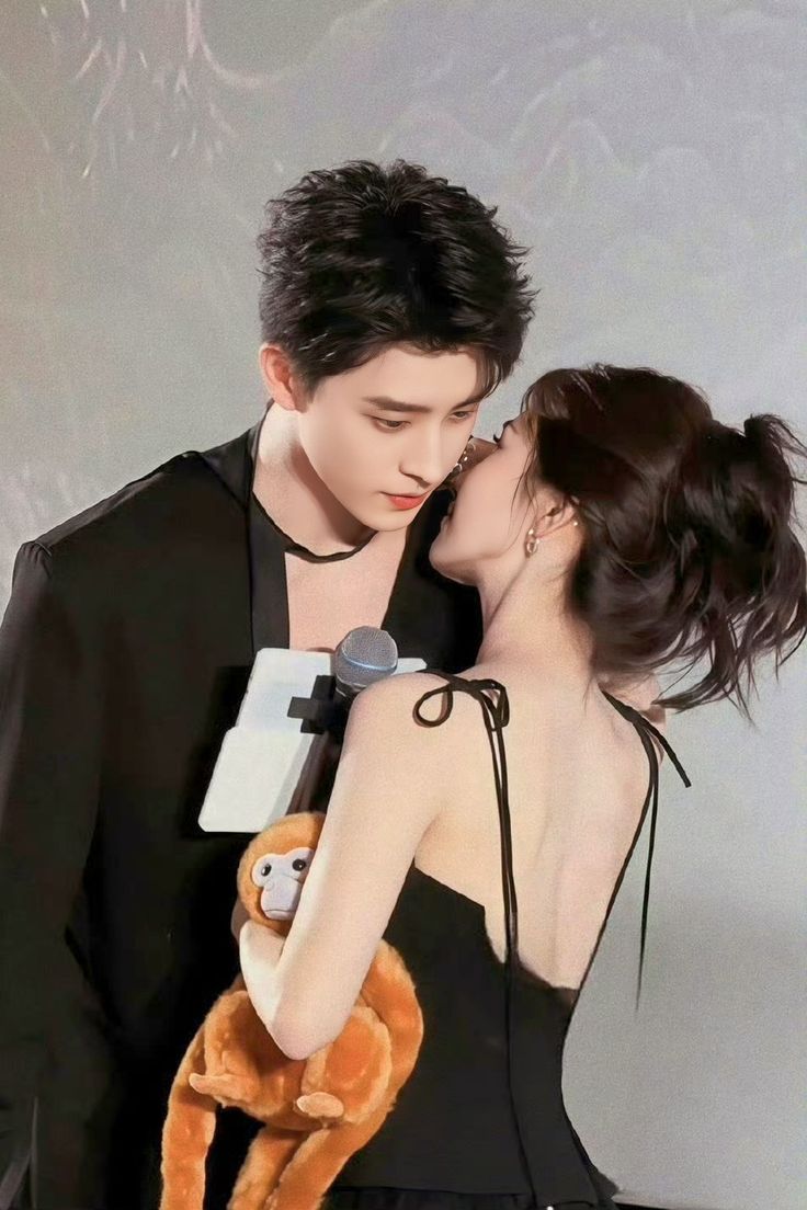Tình Yẻu Giấu Kín Đợi Em