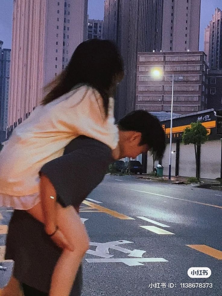 Cưa Đổ Anh Hàng Xóm