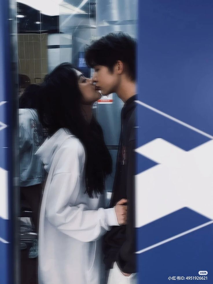 Thuê Em Cả Đời