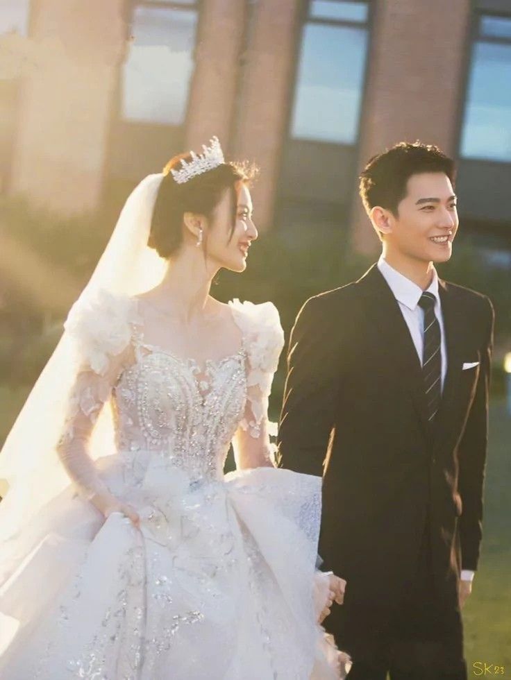 Mẹ Con Tôi Cùng Gả Vào Hào Môn