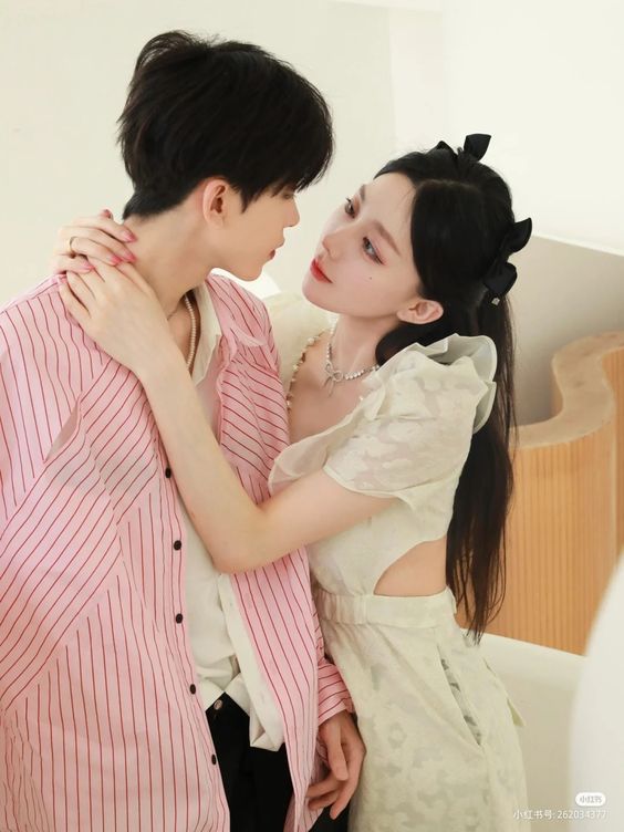Tôi Làm Gia Sư Cho Con Trai Của Bạn Mẹ