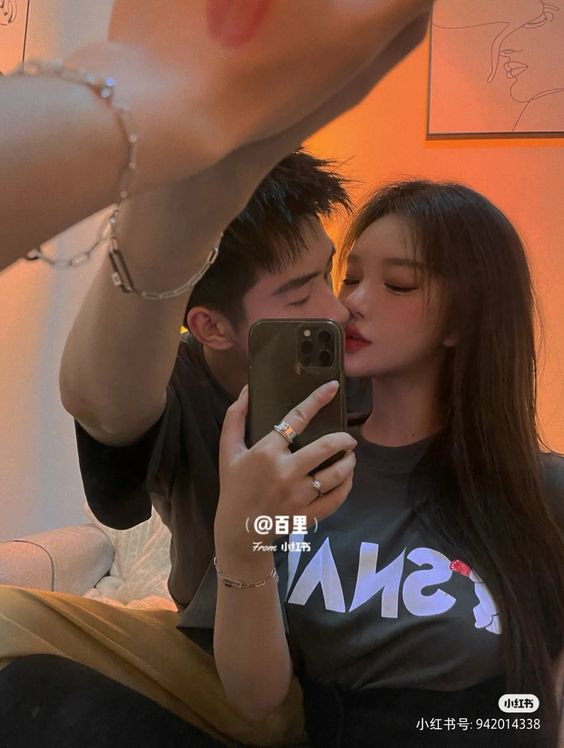 Cuối Cùng Ai Mới Là Thế Thân