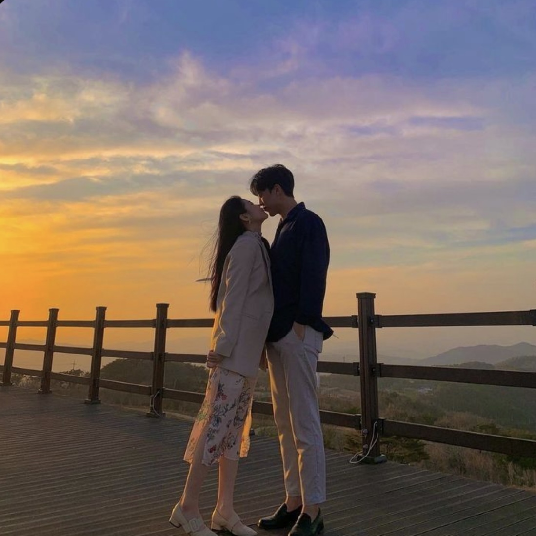 Tình Yêu Muộn Màng Nhưng Chọn Vẹn