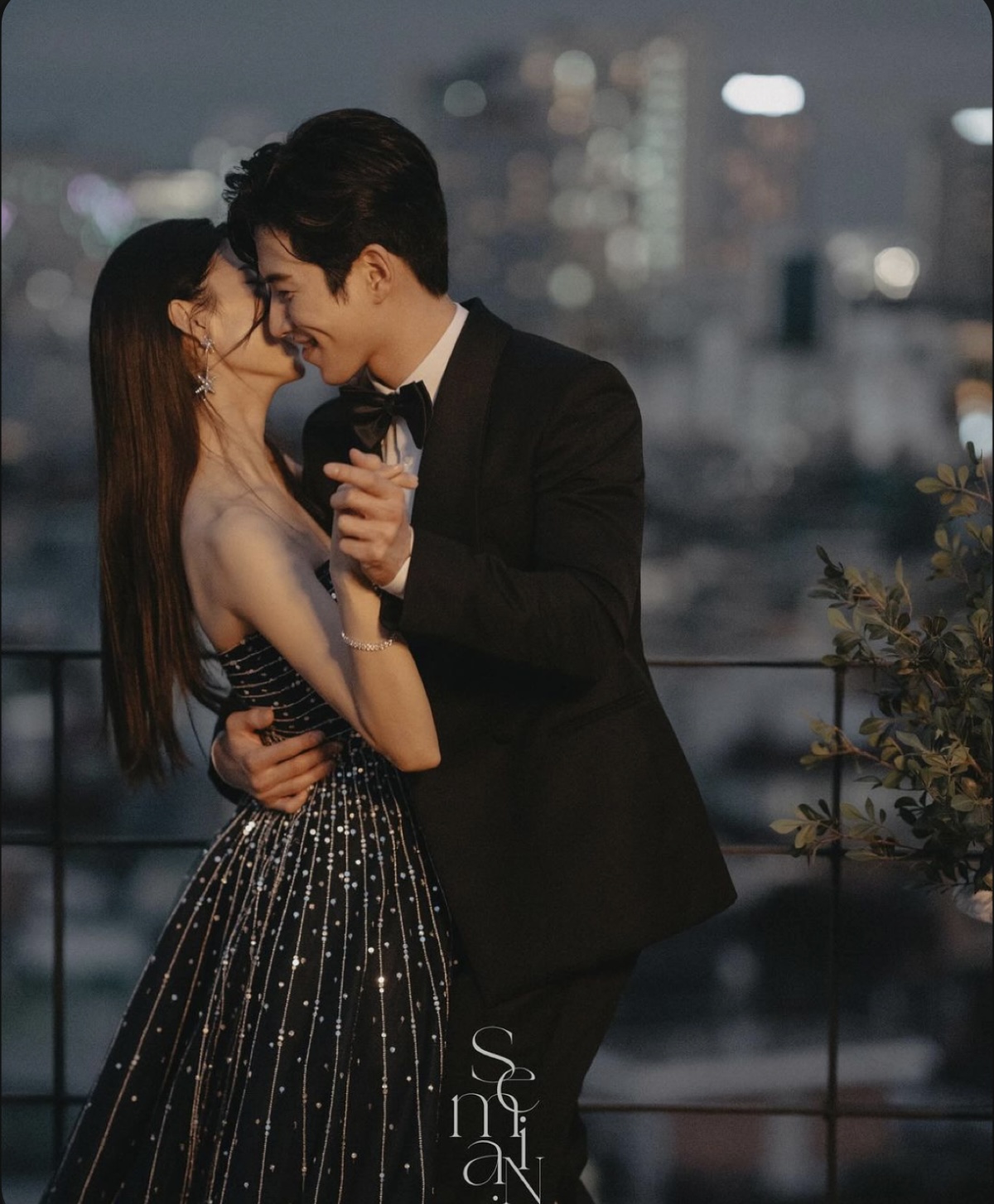 Nữ Chính Của Cuộc Đời Anh
