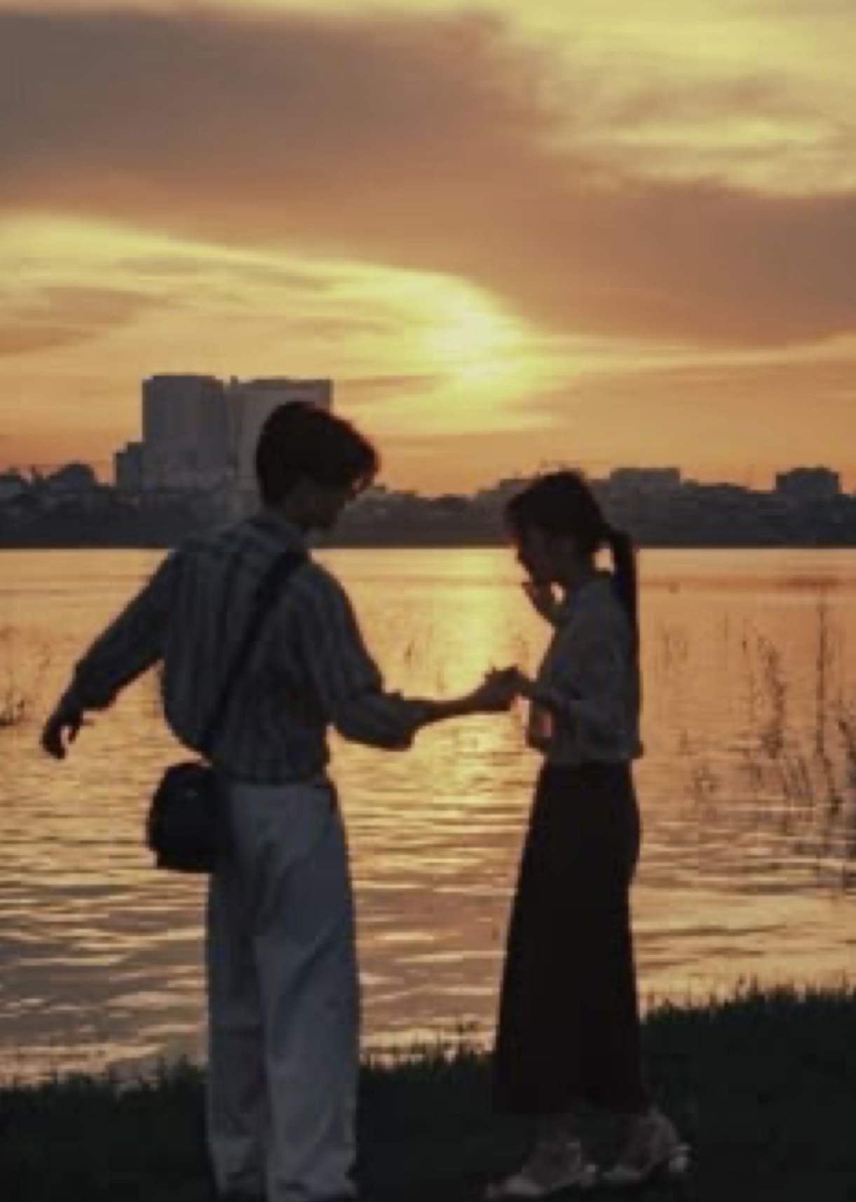 Anh Trao Toàn Bộ Tài Sản Cho Tình Đầu