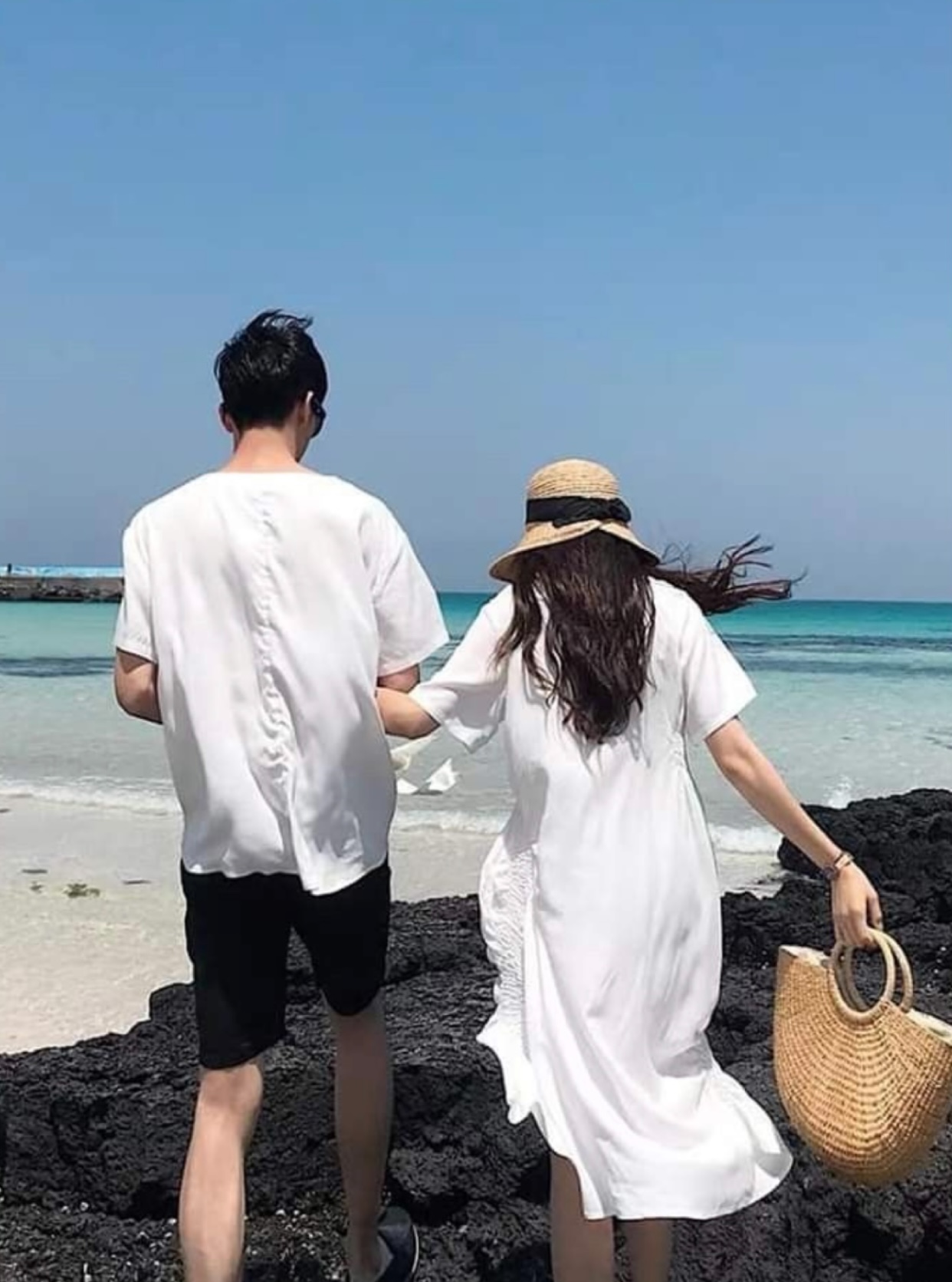 Chồng Lấy Tiền Nuôi Thanh Mai