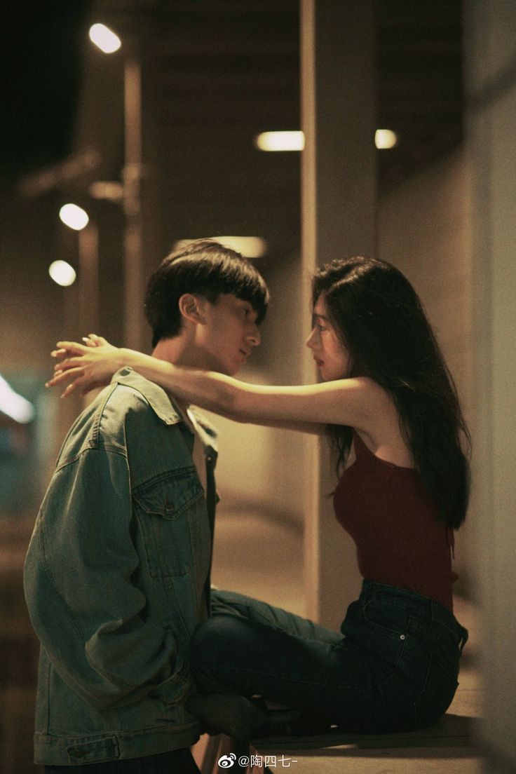 Tôi Cũng Yêu Một Kẻ Thay Thế