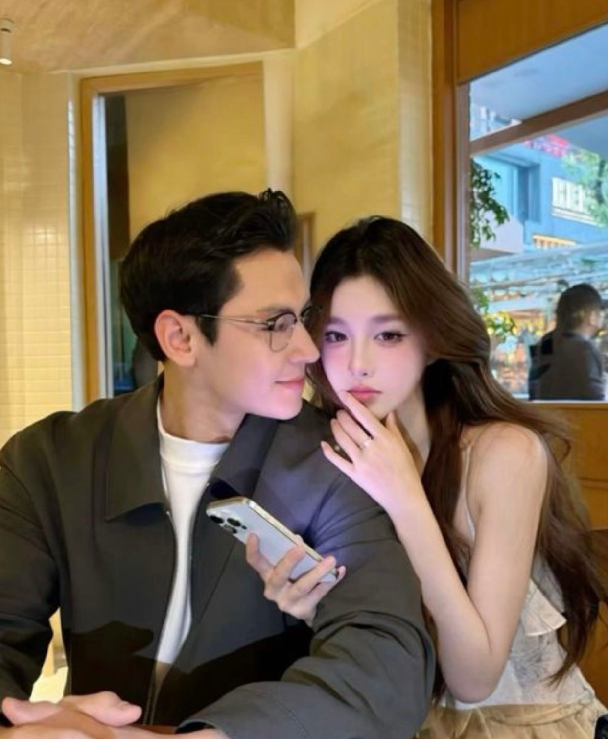 Gửi Nhầm Thư, Gặp Đúng Người