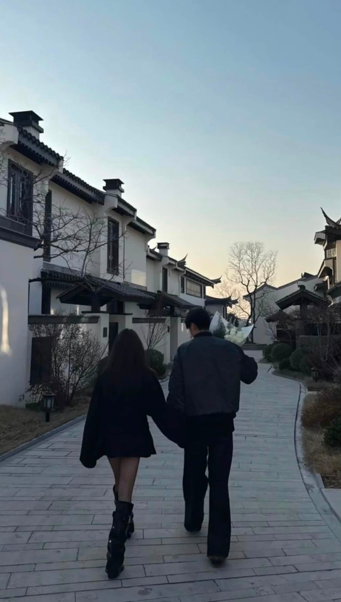 Bảy Năm Làm Vợ, Tôi Tự Cứu Mình