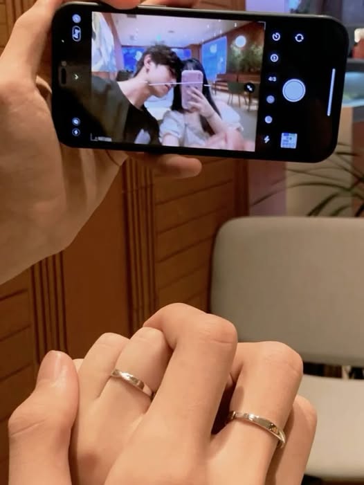 Giáo Quan Mặt Lạnh Cứ Mắng Tôi, Tôi Khiến Anh Ấy Đêm Nào Cũng Khóc